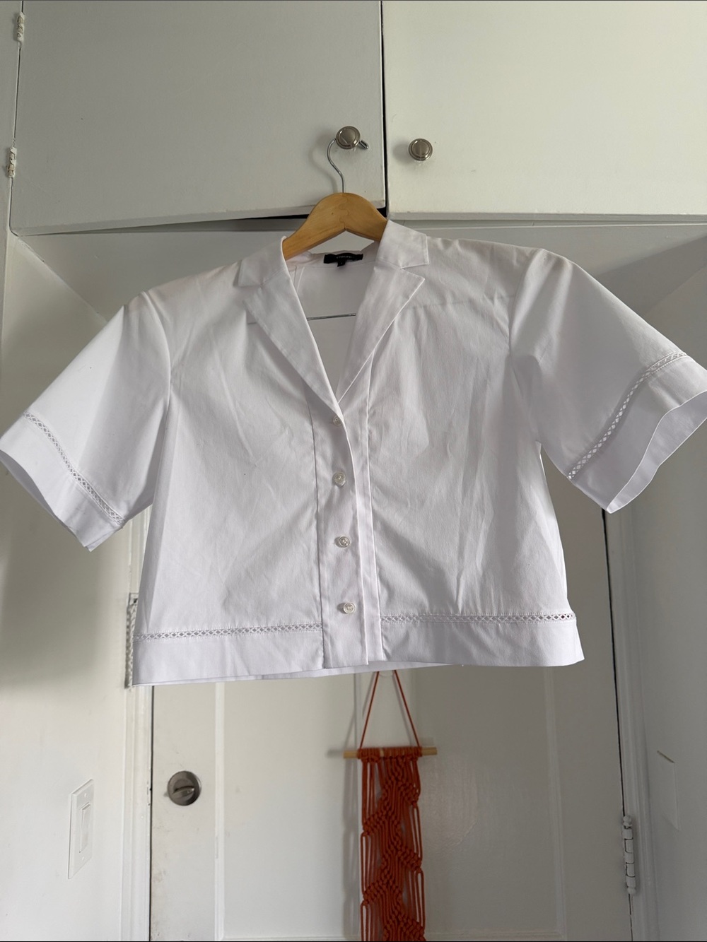 Theory White City Poplin 2 Short-Sleeve Cropped Button Front Top